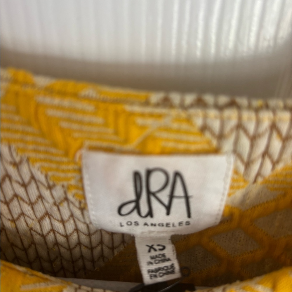 DRA Yellow and White  Dress - Picture 3 of 4